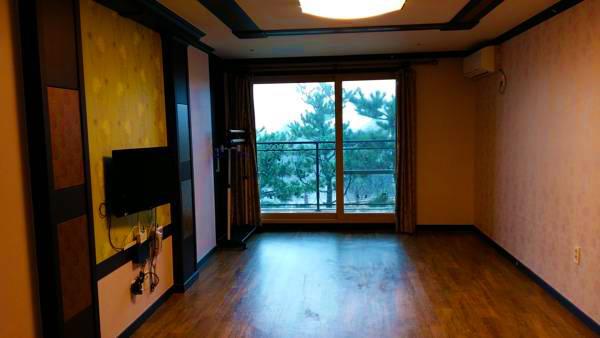סאוגוויפו Jeju Ts Youth Hostel & Resort מראה חיצוני תמונה