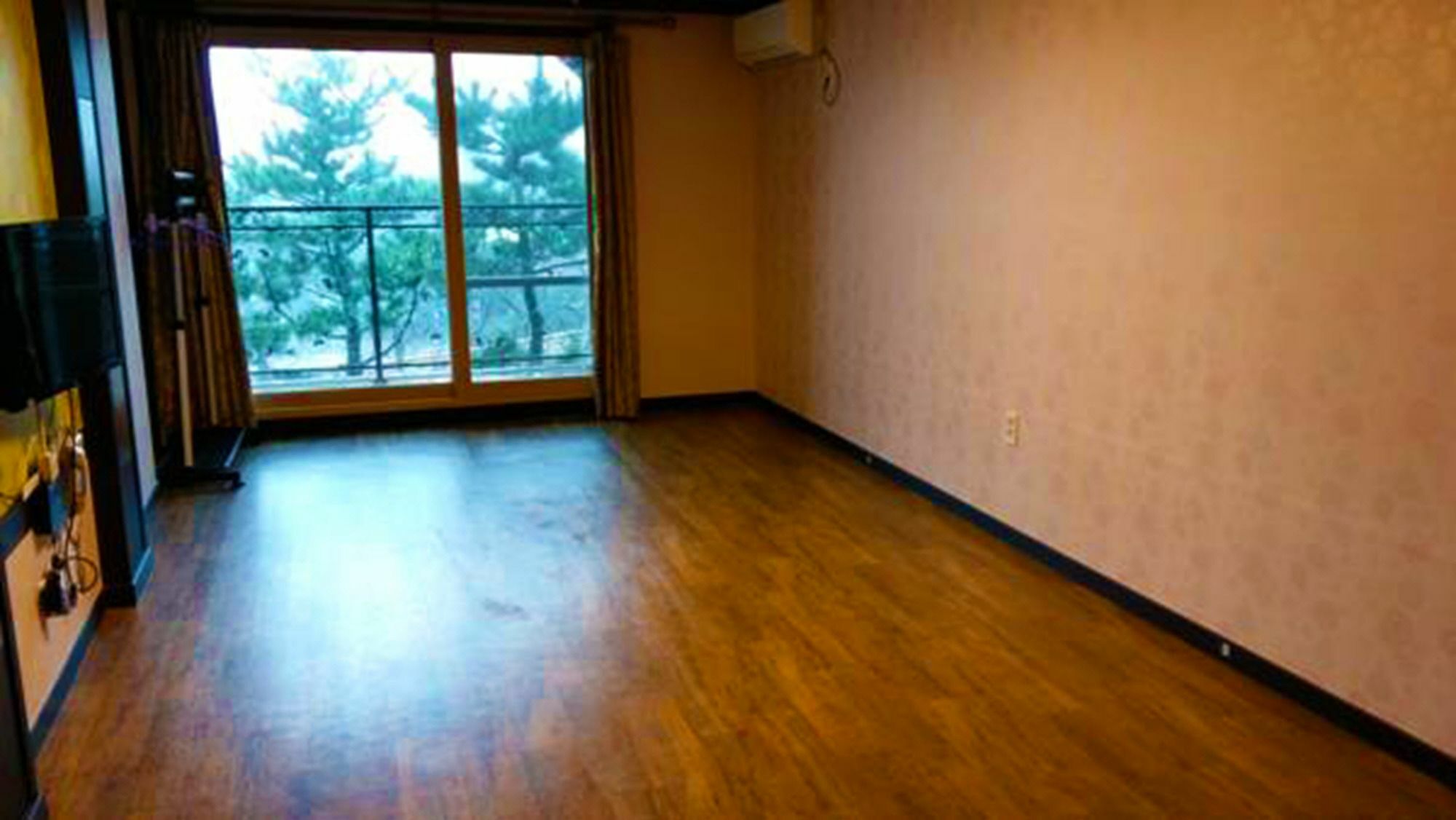 סאוגוויפו Jeju Ts Youth Hostel & Resort מראה חיצוני תמונה